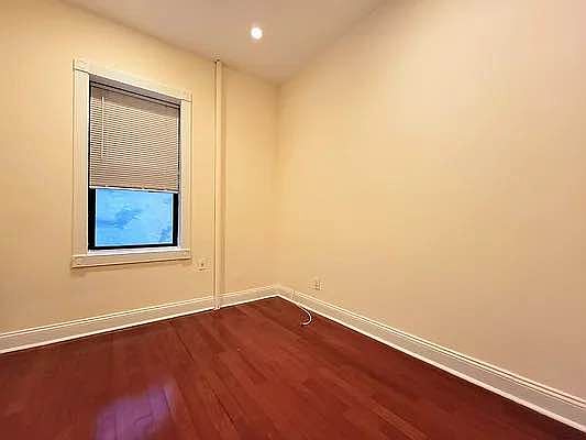 5th image of 137 E 29th St #1Z