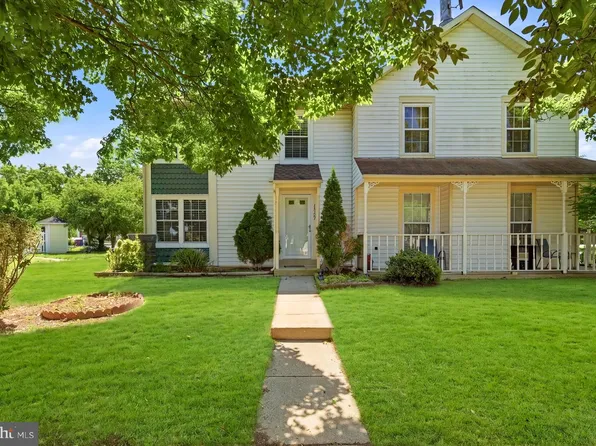 14327 Marlborough Ln, Upper Marlboro, MD 20772