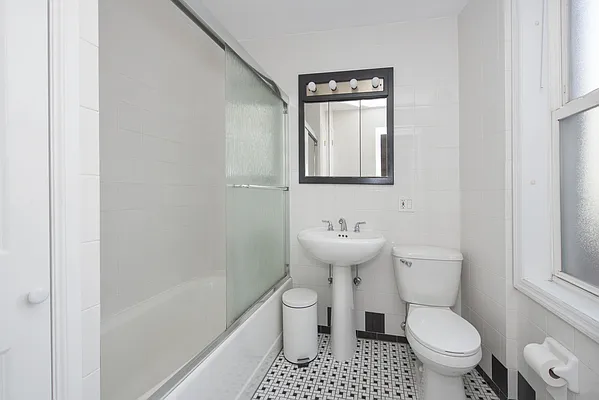 Rented by Bold New York | media 29