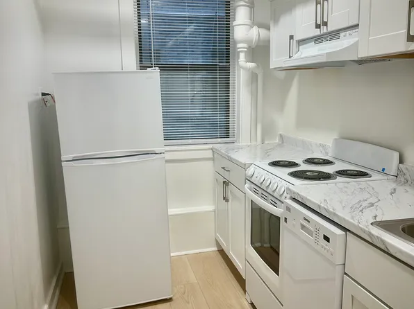 24 Peterborough St, Boston, MA