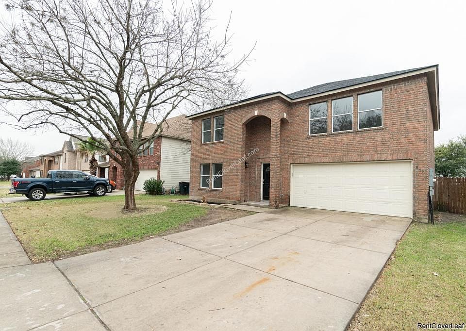 1st image of 855 Pinehurst Dr