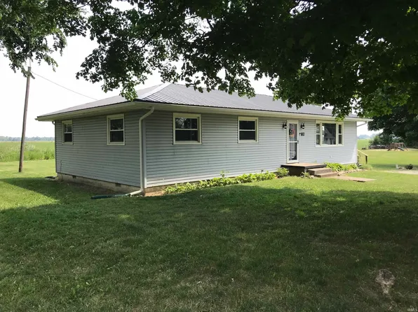 7390 11th Rd, Bourbon, IN 46504