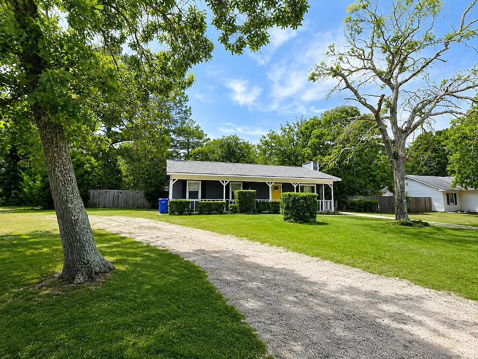2296 Ridge Manor Dr
