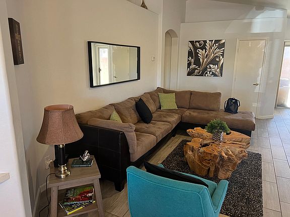 5th image of 4407 E Windsong Dr