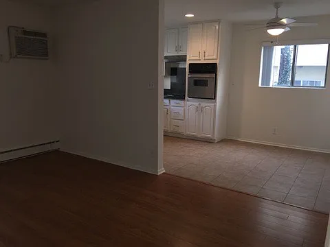 11208 Morrison St #8 — Photo 18