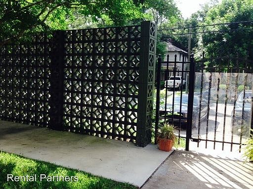 2nd image of 2775 Herschel St
