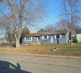 3rd image of 1121 W 11th St