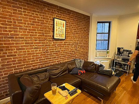 2nd image of 319 E 90th St #4B
