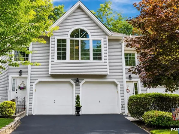 18 Bradshaw Ct #B3, Hillsdale, NJ 07642