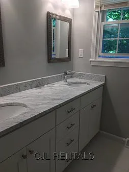 1 Sandra Ave — Photo 11