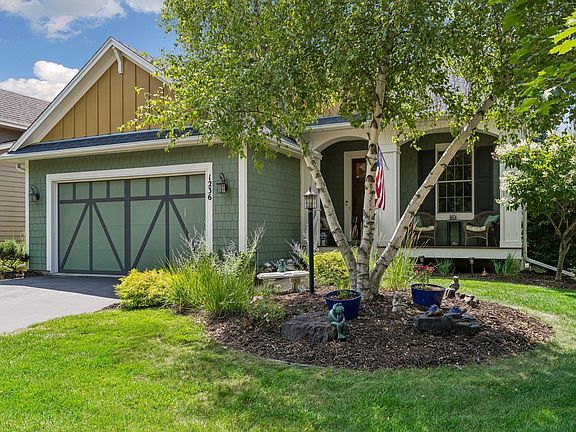 3rd image of 1236 Lakemoor Dr