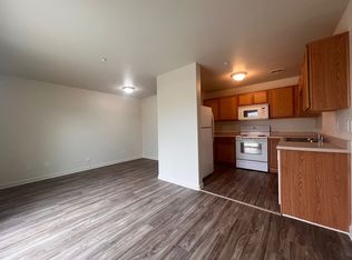 835 Sunny Ln UNIT B, Fernley, NV 89408