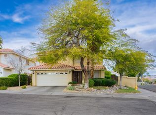 8200 Cretan Blue Ln, Las Vegas, NV 89128