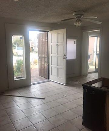 4th image of 1145 1/2 6th St
