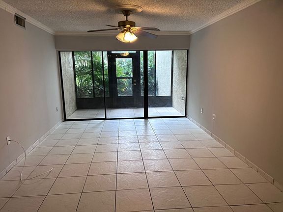 3rd image of 3244 S Semoran Blvd Unit 14