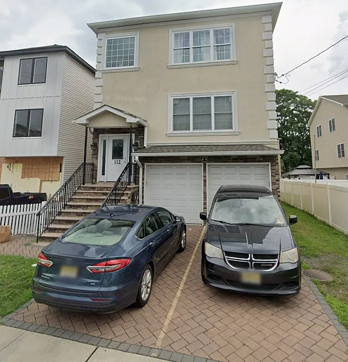 112 Cortlandt St #1