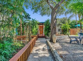 111 SE 5th St, Hallandale Beach, FL 33009