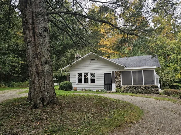 425 Redding Rd, Redding, CT 06896