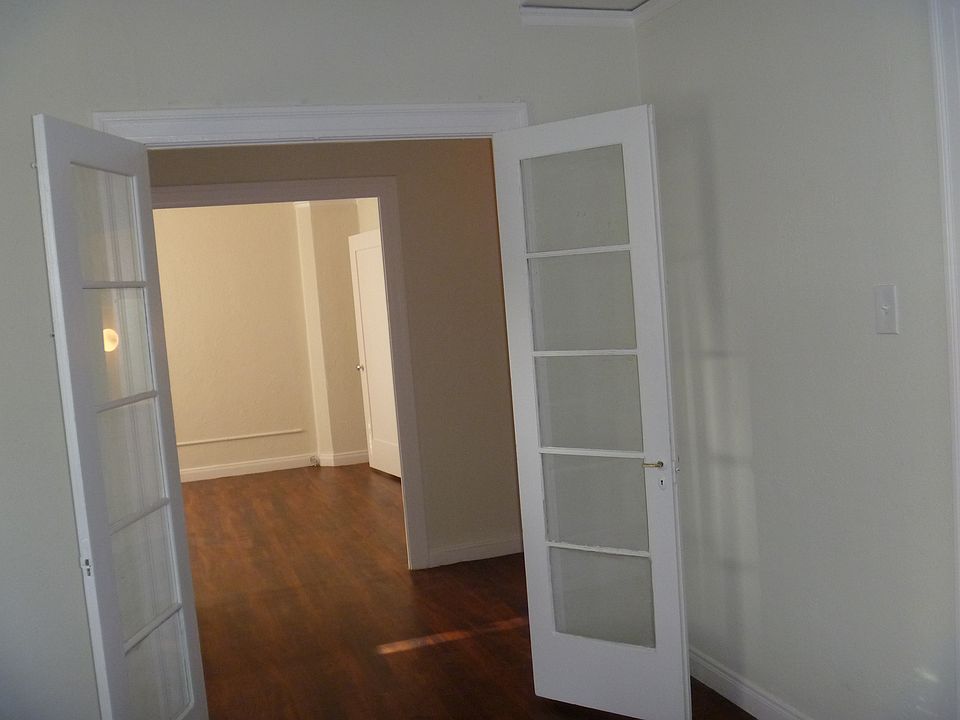 1st image of 229 W 6th St APT 301
