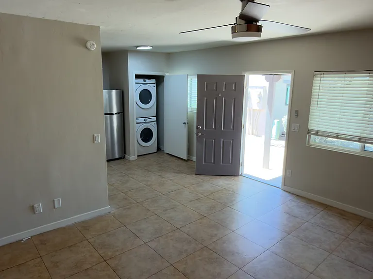 502 E Glenn St #1 — Photo 5
