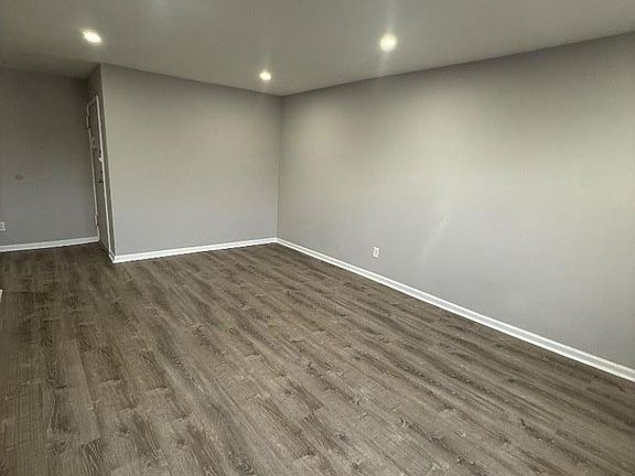 5th image of 168 Washington St APT 3C