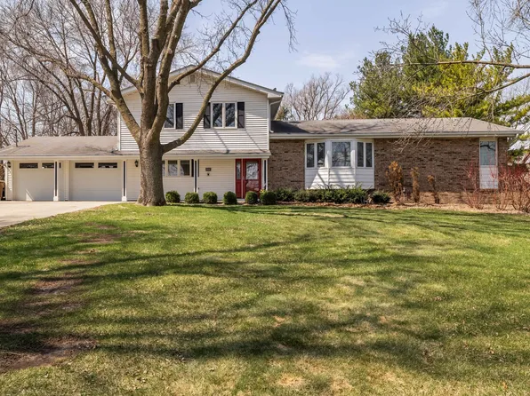 5608 NW 86th St, Johnston, IA 50131