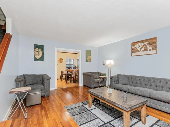 1260 Adee Avenue image 4 of 21