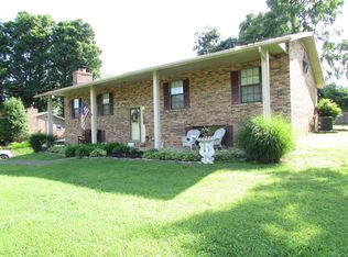 106 Whitson Dr, Elizabethton, TN 37643