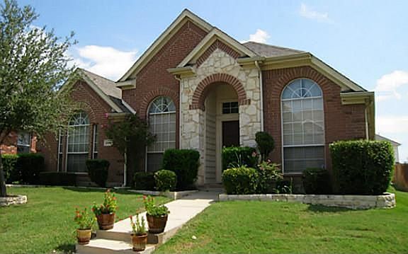 2nd image of 2877 Crestview Dr