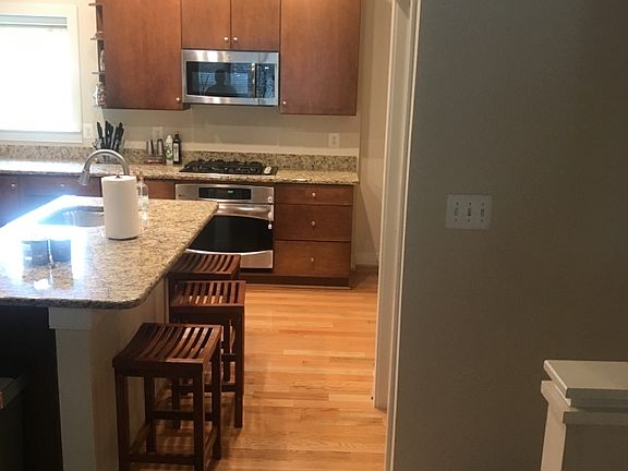 5th image of 5603 Lustine St