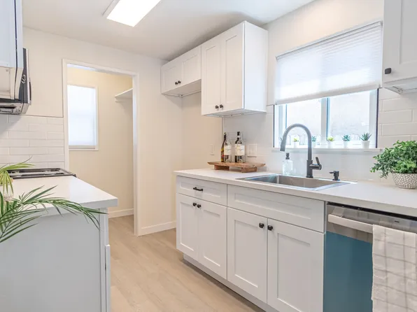4421 49th St, San Diego, CA 92115