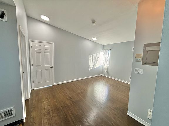 5th image of 434 Hackensack St #2-A