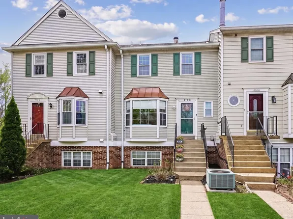 4168 Dawn Valley Ct Unit 82B, Chantilly, VA 20151