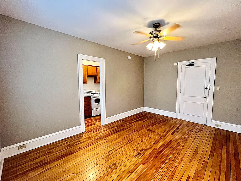 Stevens Square Apartments — Photo 78