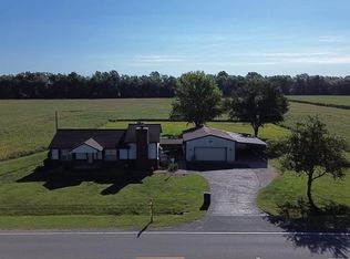 1066 S State Rte #1, Saint Francisville, IL 62460
