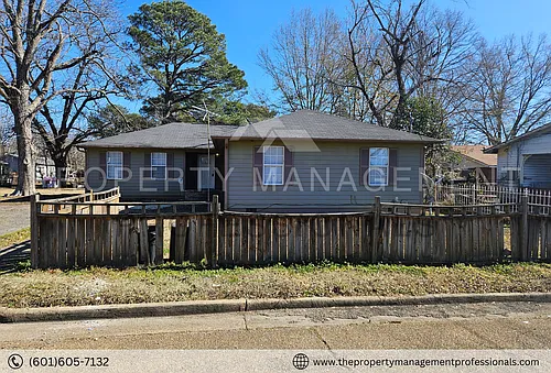 2814 Smith Robinson St Photo 1