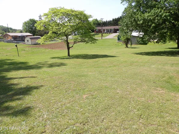 Pine St, Blaine, TN 37709