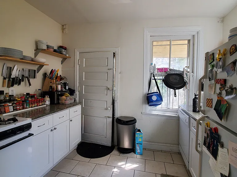 4222 Spruce St #1R — Photo 12