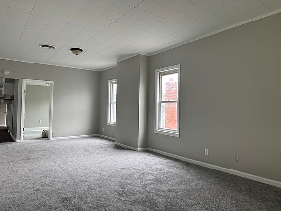 3rd image of 350 Potomac Ave #2