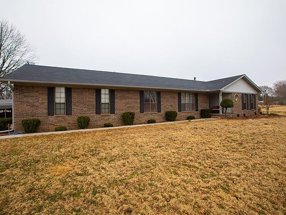 2nd image of 1429 Charles Dr