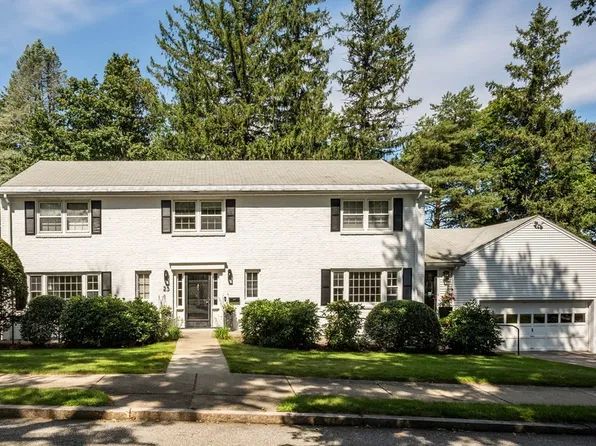 25 Beechcroft Rd, Newton, MA 02458