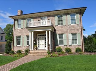 2100 Berkshire Pl, Greensboro, NC 27408