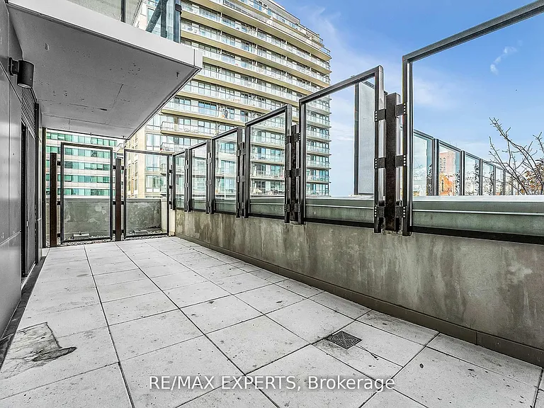 55 Duke St W #502 — Photo 26