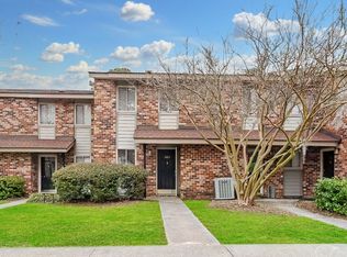 303 Andrea Ln, Hanahan, SC 29410