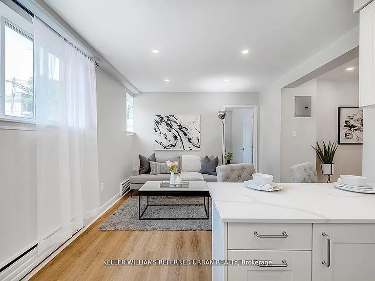 90 Portland St #6 — Photo 4