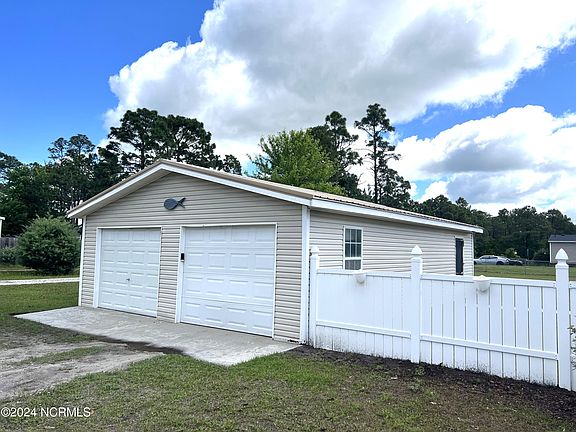 4th image of 104 Colony Street