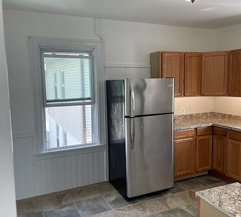 3rd image of 751 Park Ave #2
