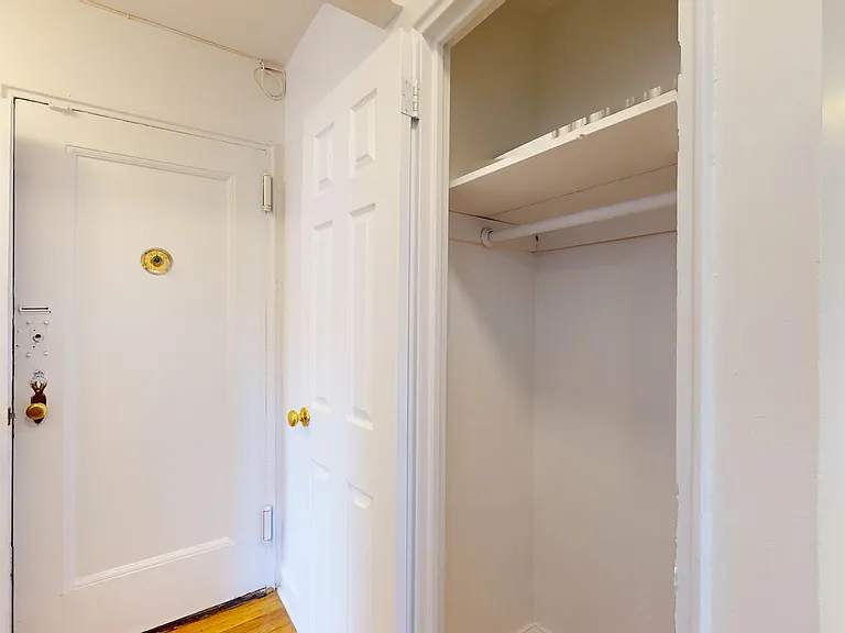 142-35 84th Dr #5G — Photo 11