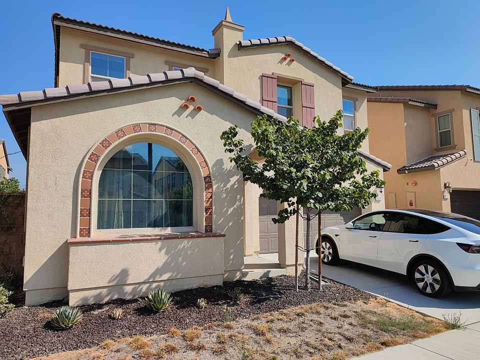 1st image of 3285 E Lavender Ln