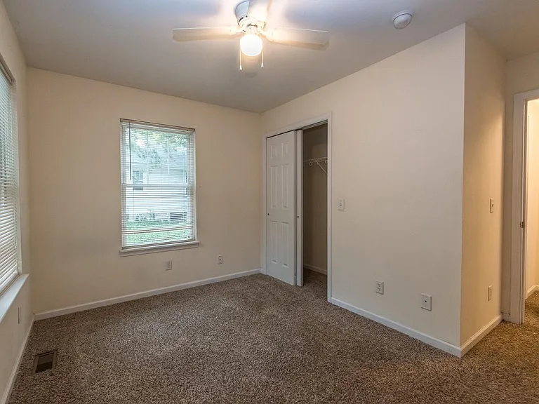 505 S Highland — Photo 9